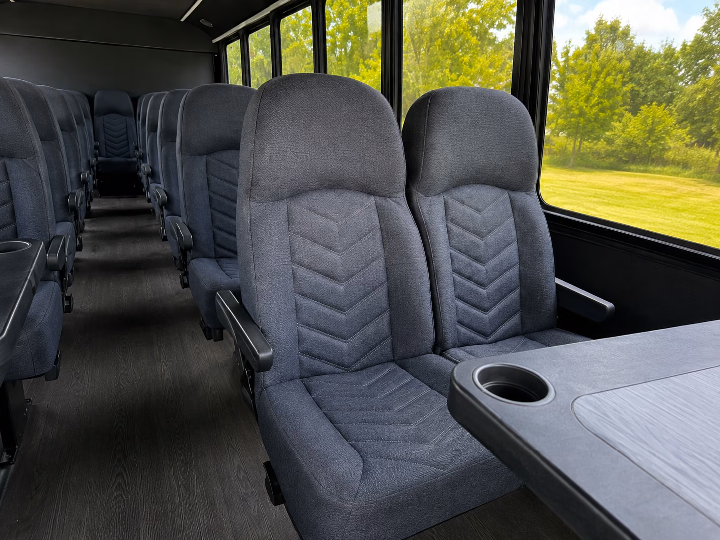 baton rouge 18 passenger minibus inside
