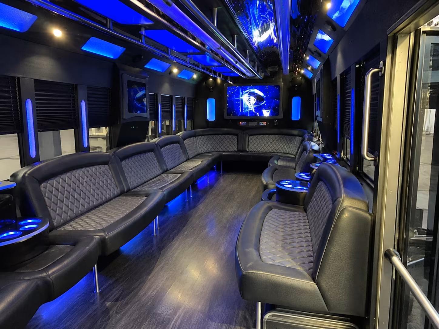 baton rouge 28 passenger party bus interior
