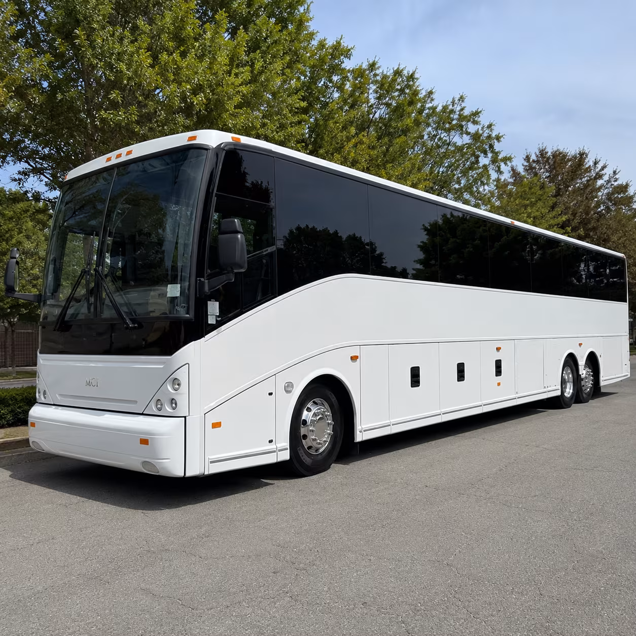 bus rental options for baton rouge trips