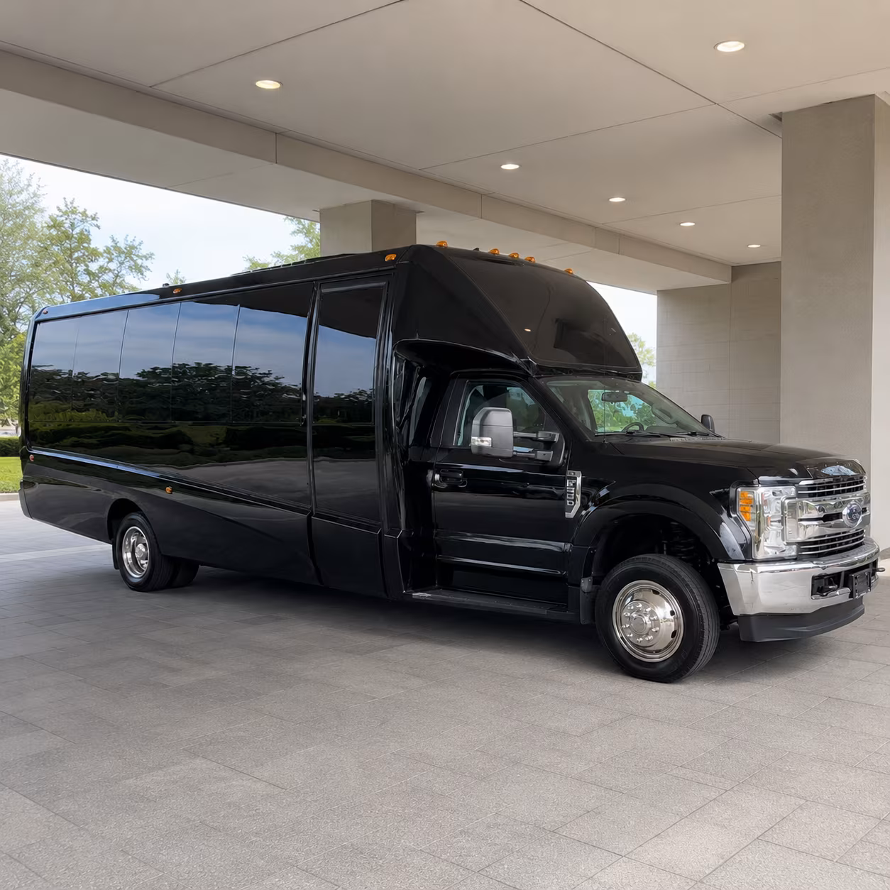 lauberge casino resort baton rouge party bus rental