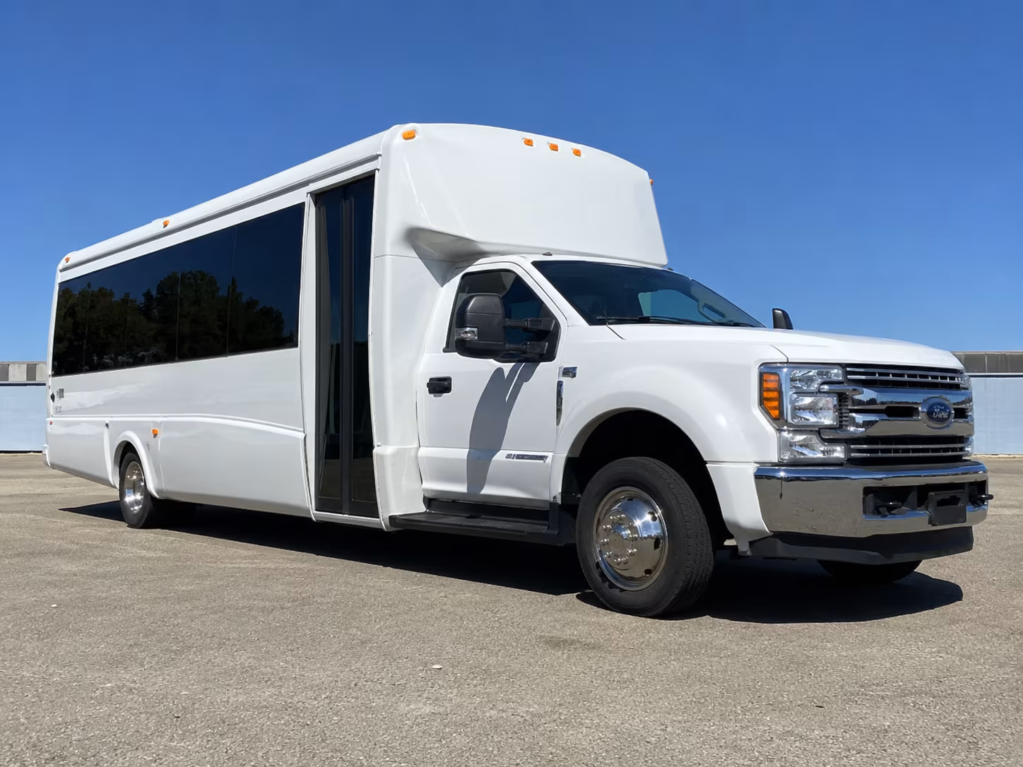 minibus rentals for false river wine and spirits tours